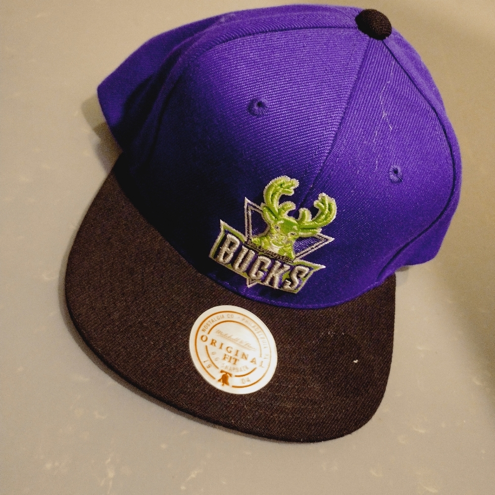 Milwaukee Bucks snapback hat